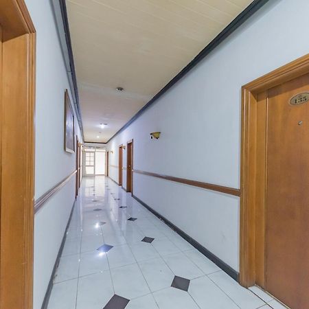 Urbanview Hotel Crown Tasikmalaya By Reddoorz Luaran gambar