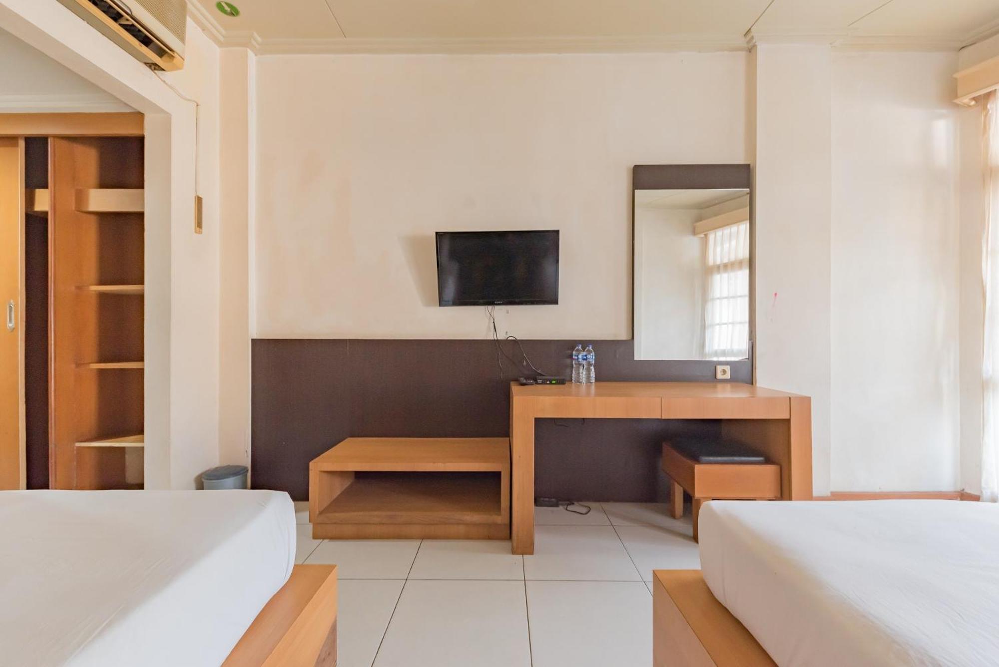 Urbanview Hotel Crown Tasikmalaya By Reddoorz Luaran gambar