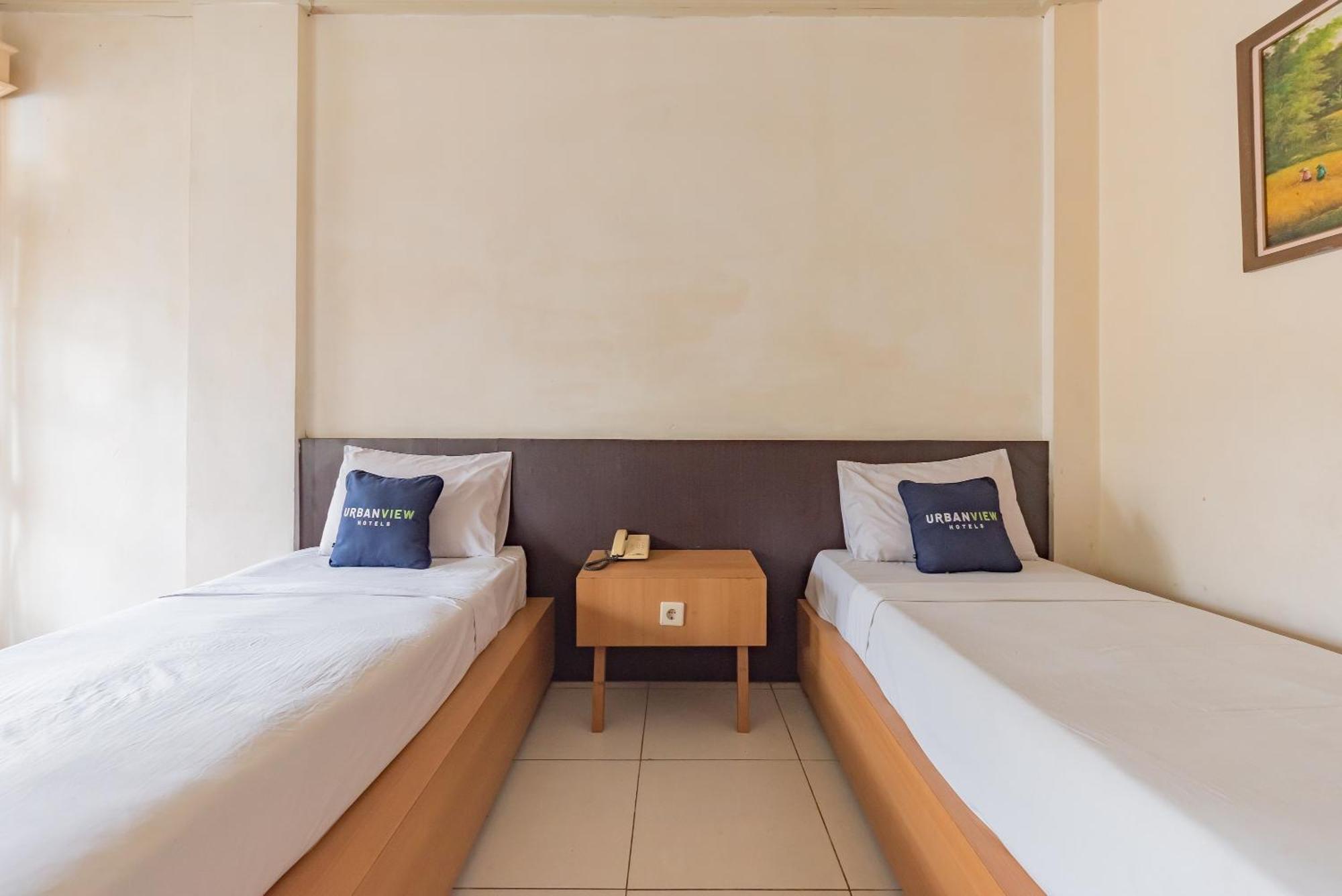 Urbanview Hotel Crown Tasikmalaya By Reddoorz Luaran gambar