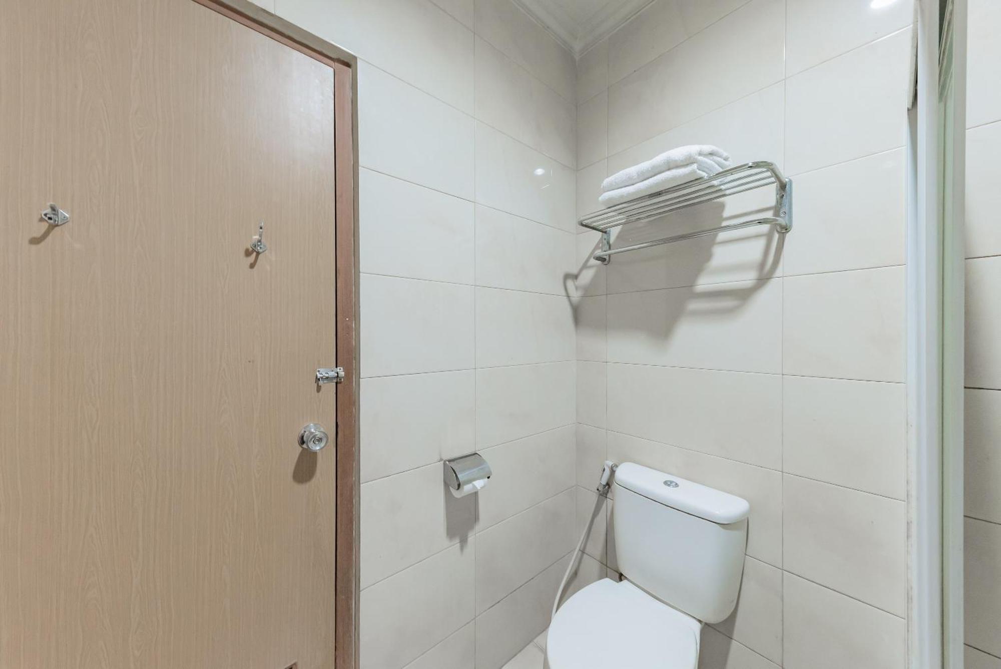 Urbanview Hotel Crown Tasikmalaya By Reddoorz Luaran gambar